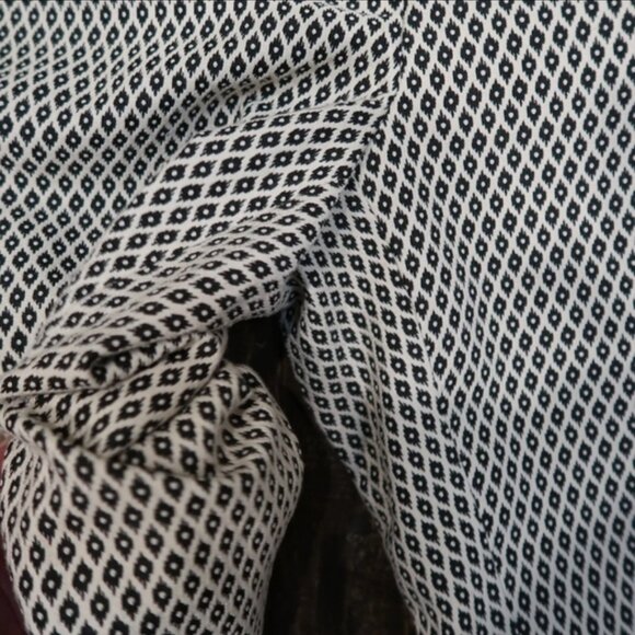 Ann Taylor Devin Cropped Leg Size 8 Black Patterned Dress Pants Textured - Picture 5 of 8